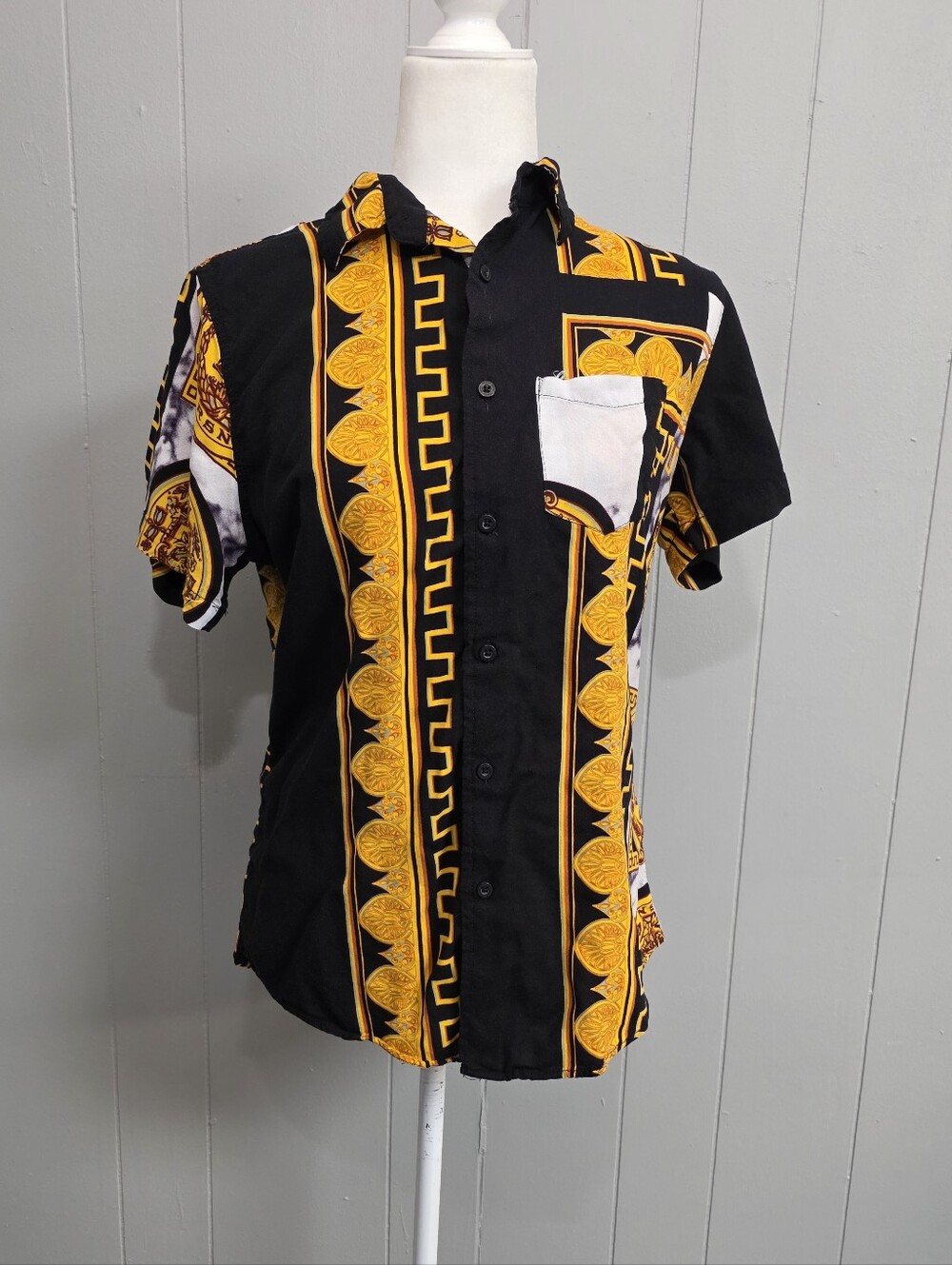 Reason Baroque Greek Key Marble Print Button Down Top Size M